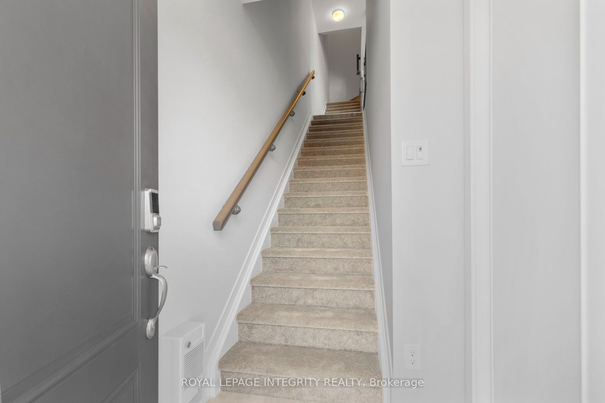 622 Parnian Private, Nepean 3