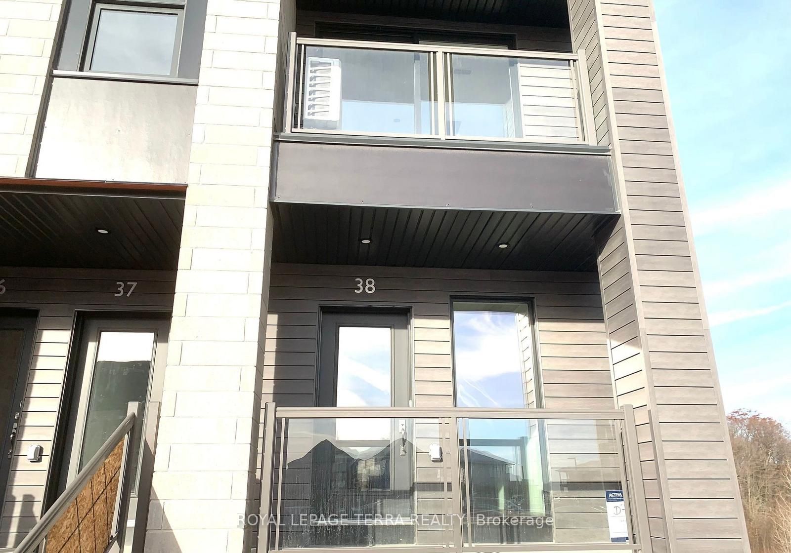 Unit 38 - 261 Woodbine Avenue, Kitchener 2