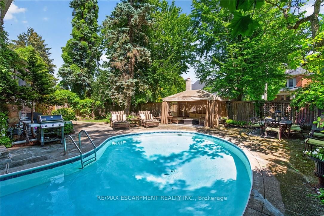 74 OAK KNOLL Drive, Hamilton 2
