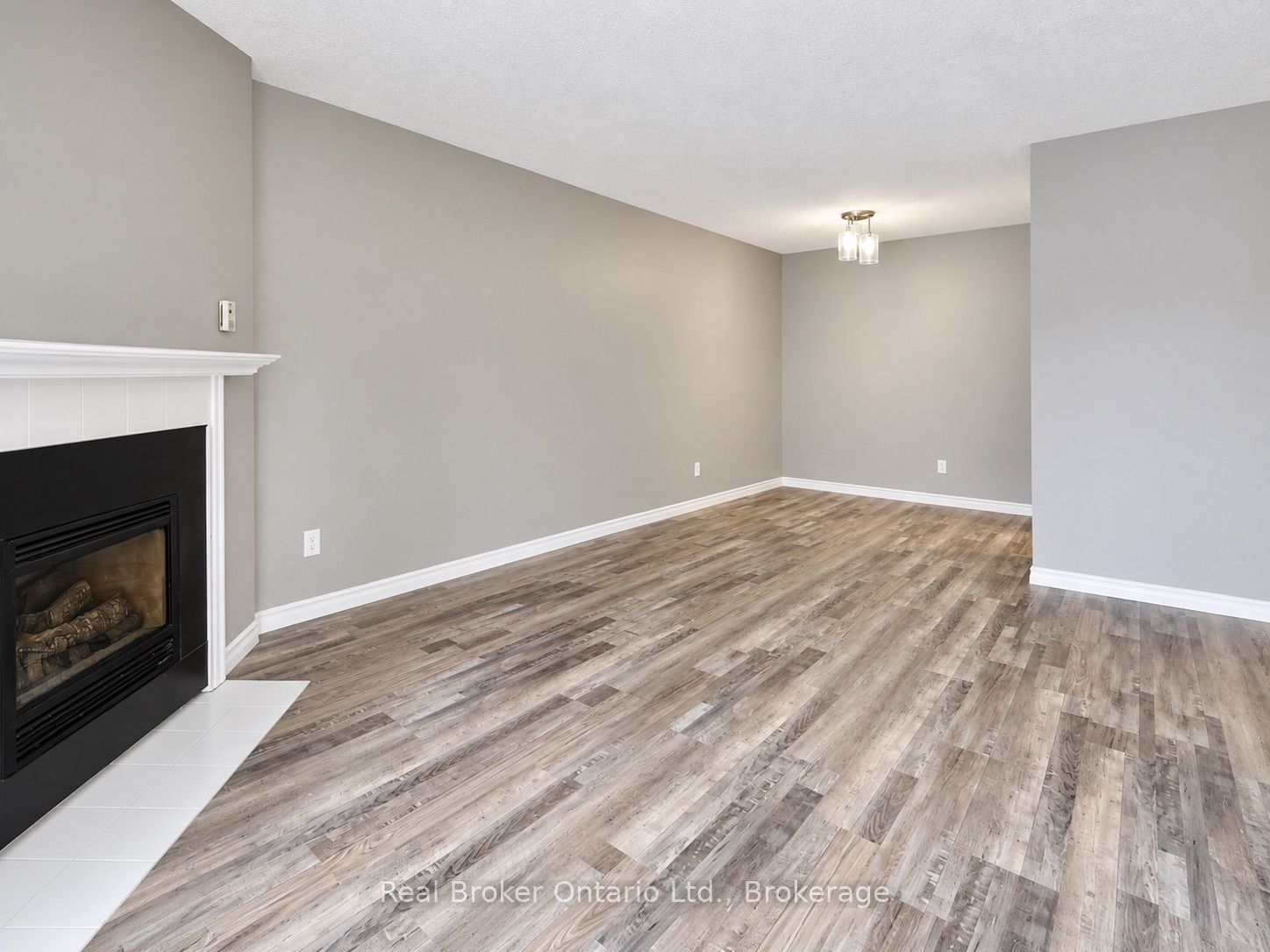 Unit 101 - 725 Deveron Crescent, London 3