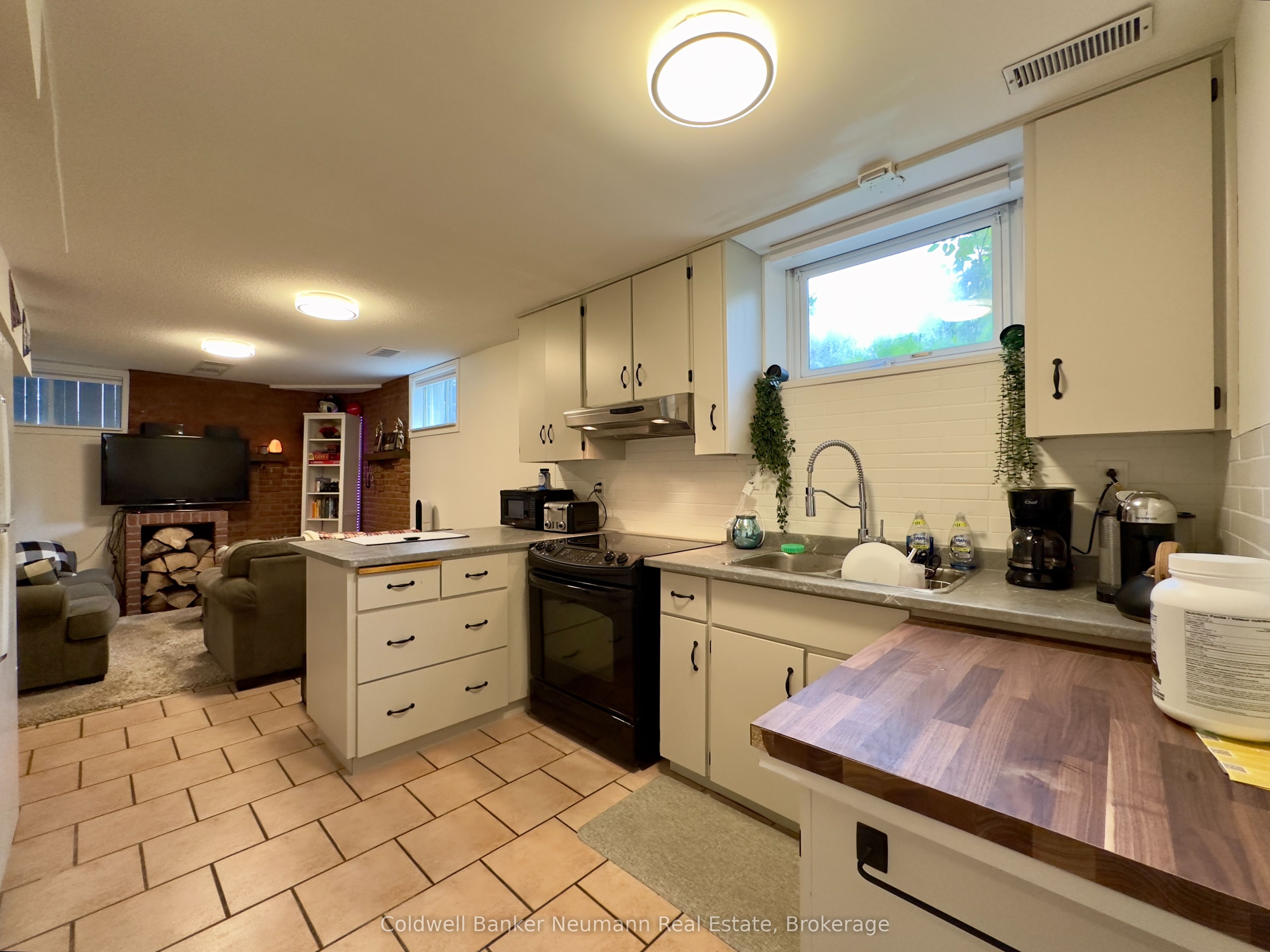 Unit LOWER - 52 Renfield Street, Guelph 4