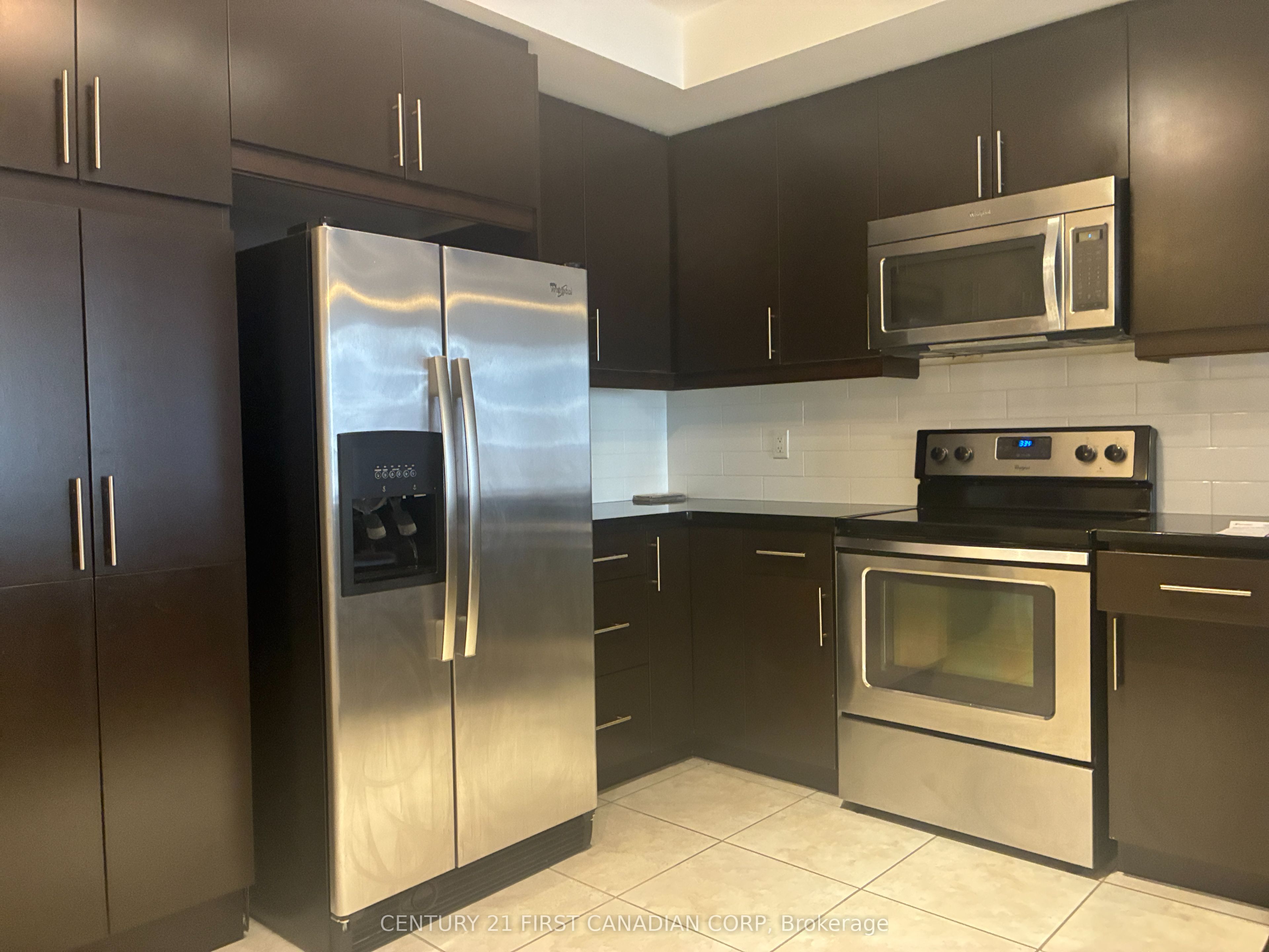 Unit 1602 - 330 RIDOUT Street, London 2