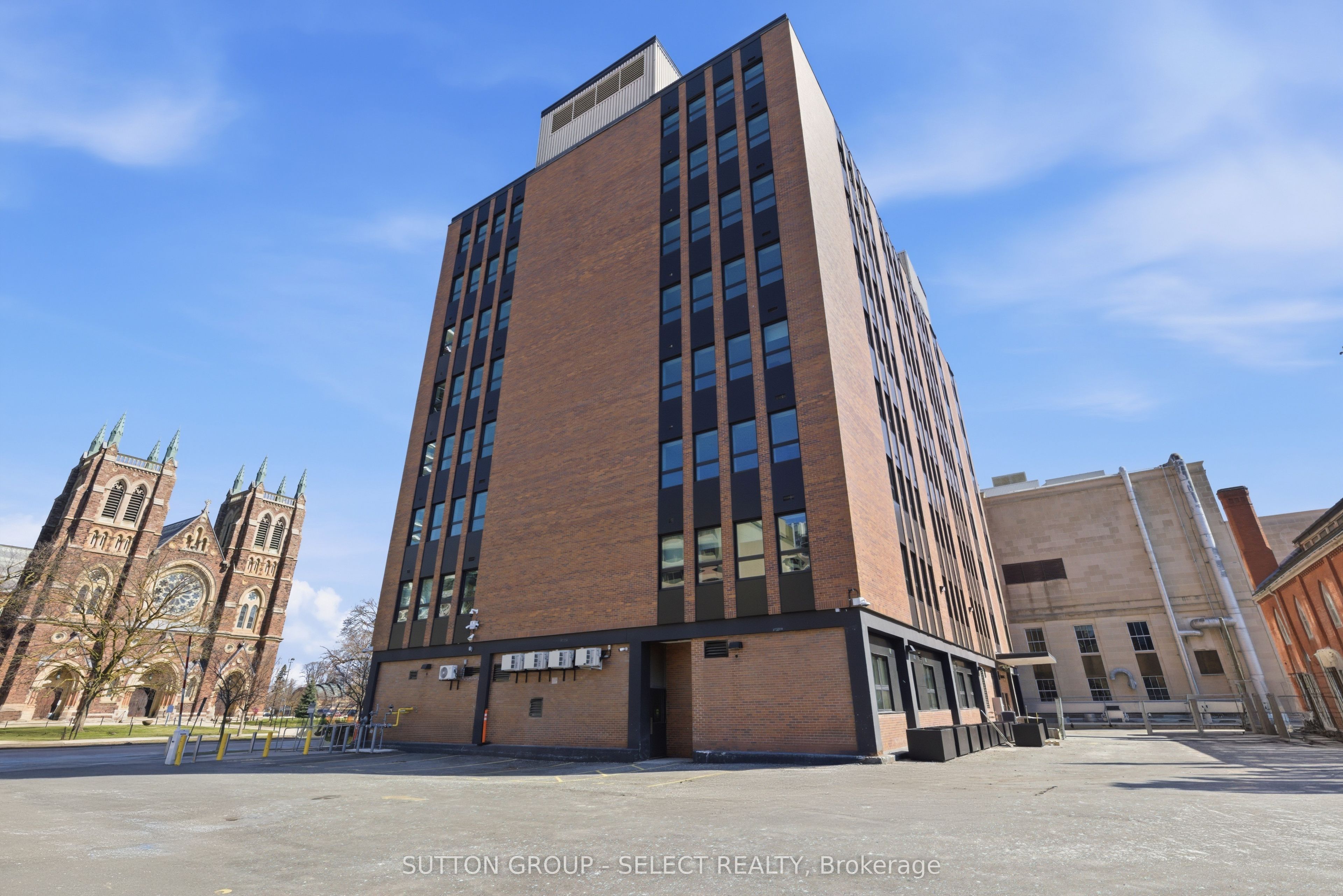 Unit 213 - 195 Dufferin Avenue, London 2