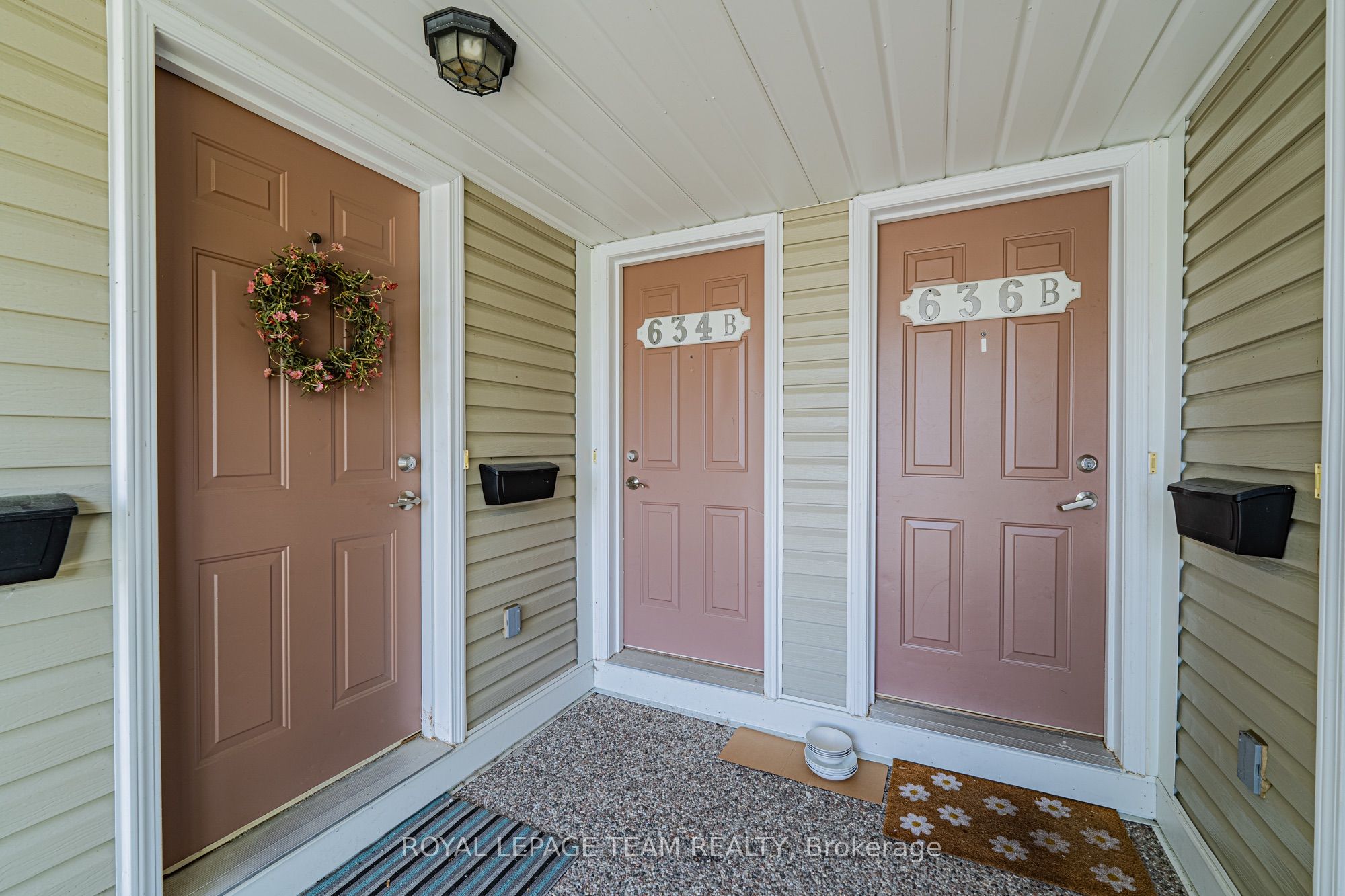 Unit B - 634 Chapman Mills Drive, Nepean 5