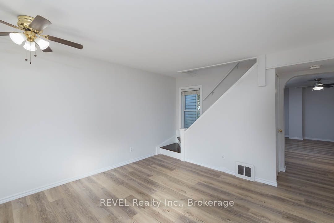 389 Glendale Avenue, St. Catharines 5